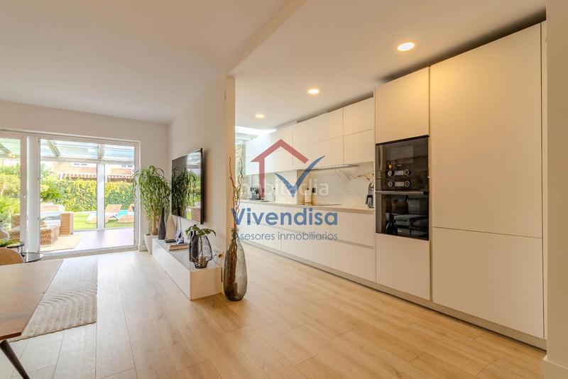 Foto 406fe2fd-6aed-465a-a033-39a64abd7f21. Maison jumelée avec chauffage parking piscine dans Aguas Vivas Guadalajara