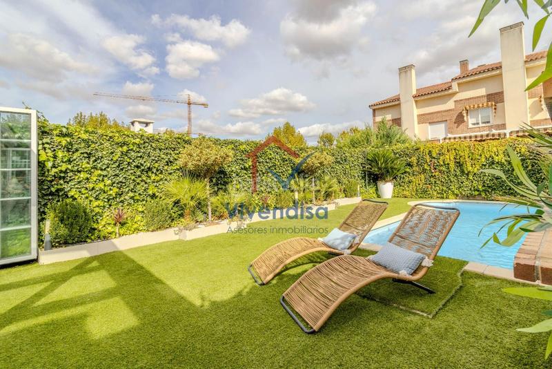 Foto 44c5d282-333e-4b42-9810-e991588b7484. Maison jumelée avec chauffage parking piscine dans Aguas Vivas Guadalajara