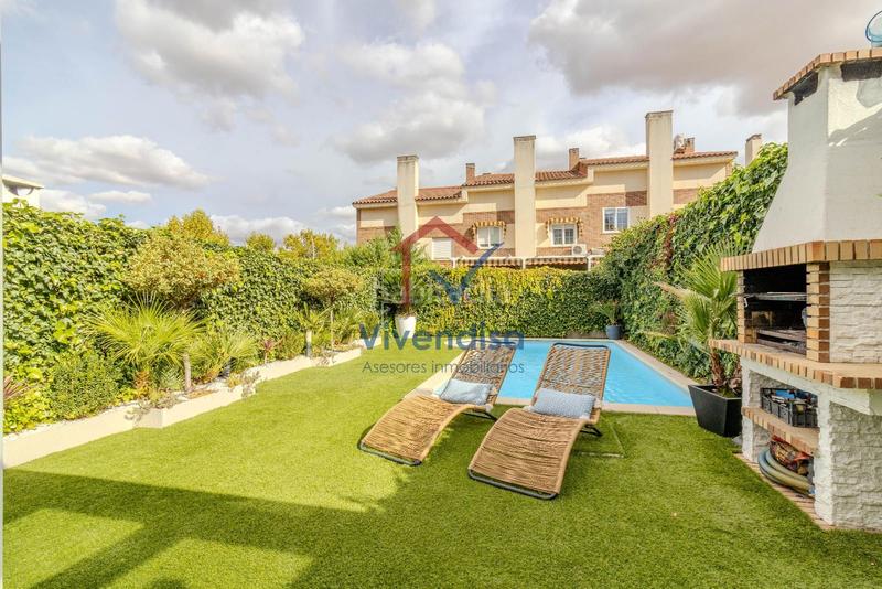 Foto 69596720-580e-4376-b46e-f25681aa0562. Maison jumelée avec chauffage parking piscine dans Aguas Vivas Guadalajara