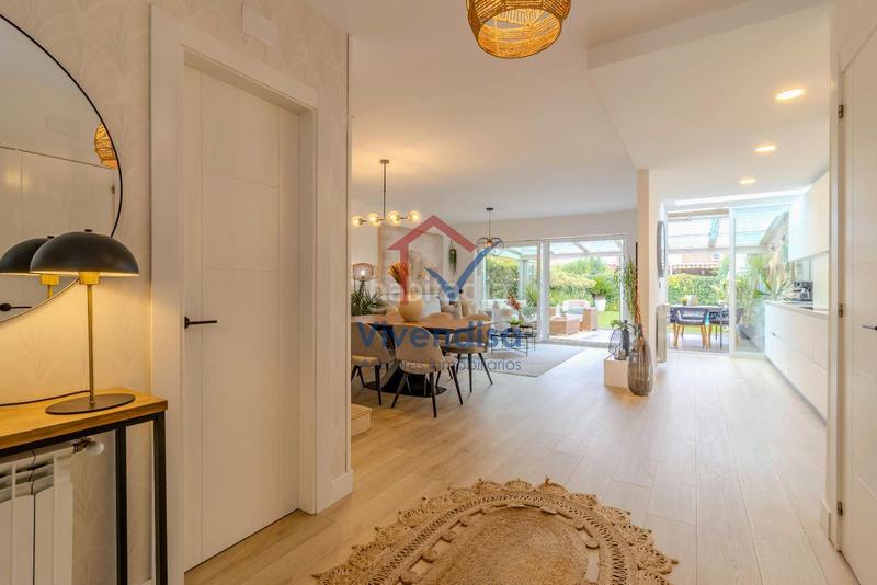 Foto b5ea56ac-e27f-4845-9f2d-099515e9d092. Maison jumelée avec chauffage parking piscine dans Aguas Vivas Guadalajara