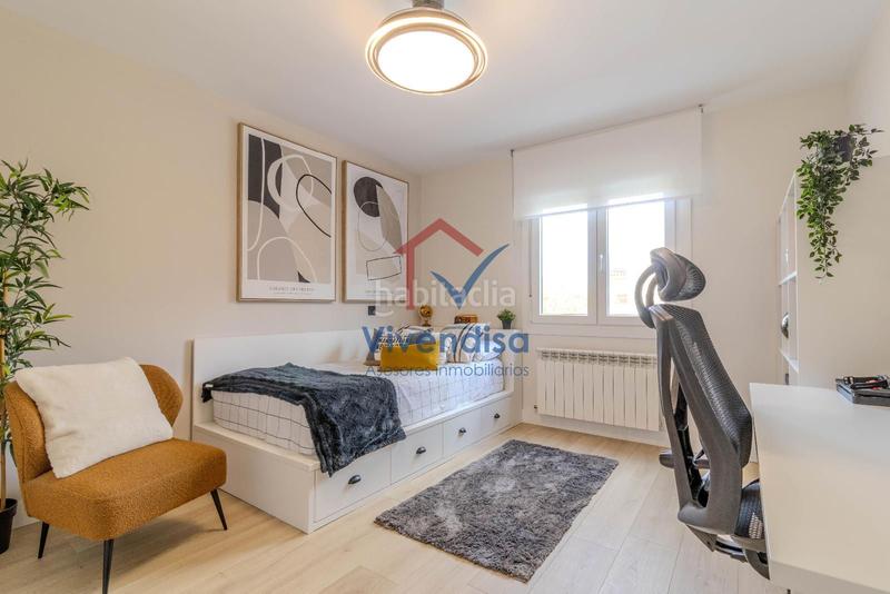 Foto ca01ba60-f59c-4a34-8a5d-8586e4b27079. Maison jumelée avec chauffage parking piscine dans Aguas Vivas Guadalajara