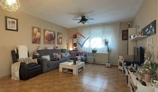 Semi detached house in Cabanillas del Campo. Chalet pareado en cabanillas golf con gran garaje y patio con pé