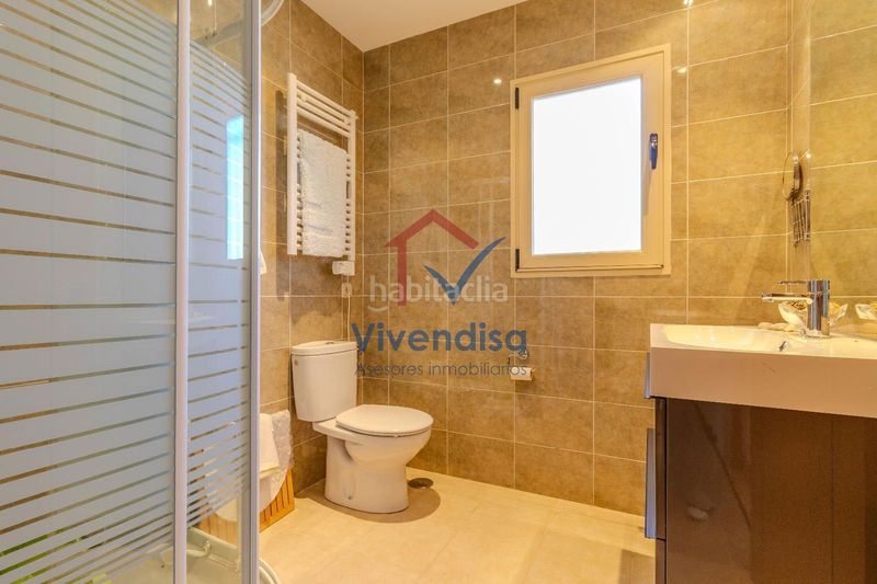 Foto 35838b84-ec42-4a6c-b00a-e35feca1b8a7. Xalet amb calefacció aparcament piscina a El Clavín-Valdeluz Guadalajara