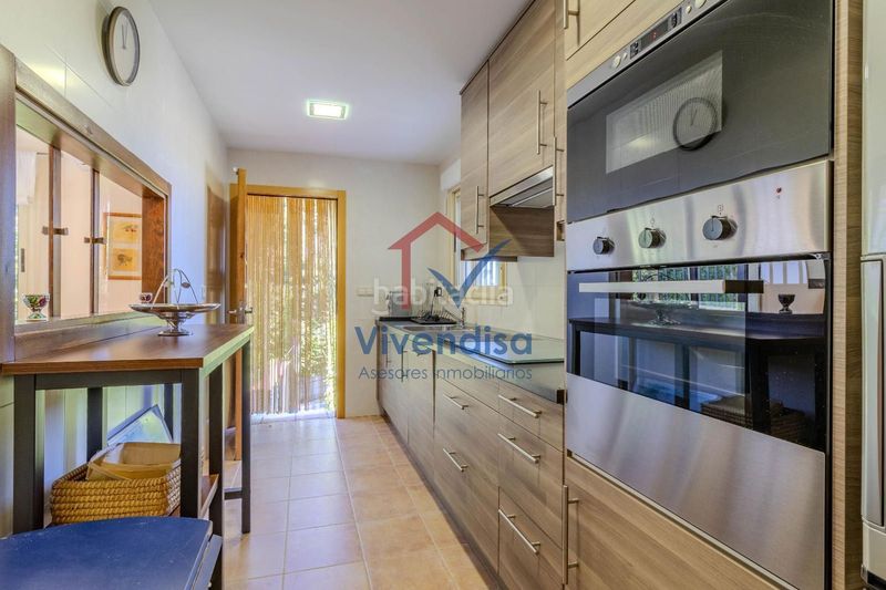 Foto a1918dfc-a309-4fec-94bf-3d36fe6126f9. Xalet amb calefacció aparcament piscina a El Clavín-Valdeluz Guadalajara