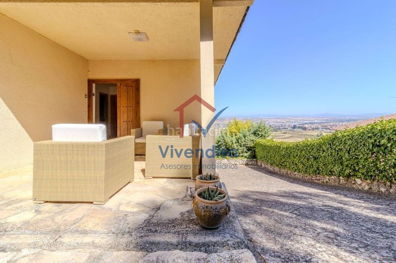 Foto cadc1892-6091-49b5-9eac-c40212340323. Xalet amb calefacció aparcament piscina a El Clavín-Valdeluz Guadalajara