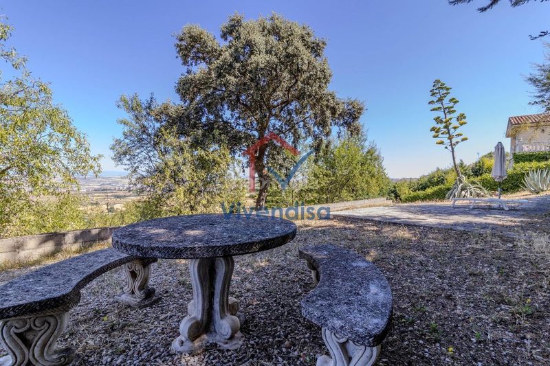 Foto d77d3c69-3f1b-4c2b-8fcc-580f0c572151. Xalet amb calefacció aparcament piscina a El Clavín-Valdeluz Guadalajara