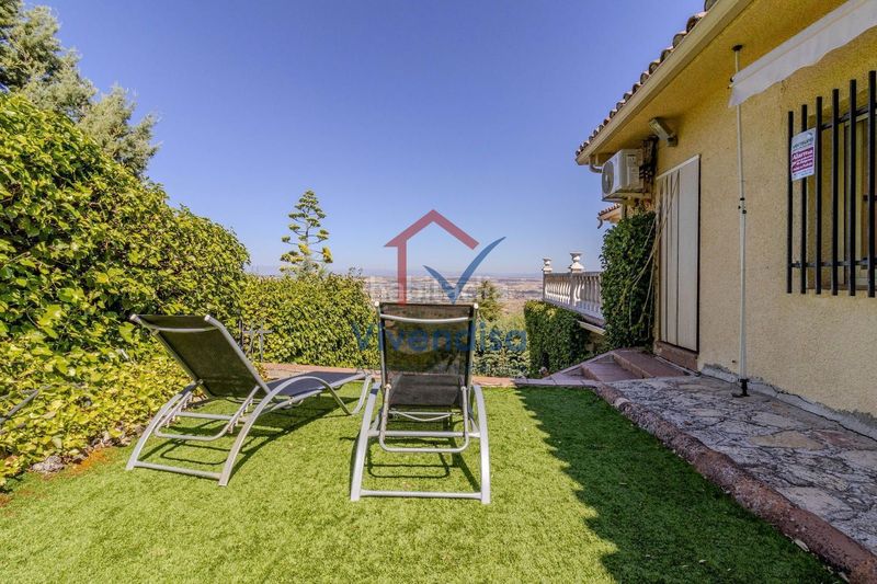 Foto f6b54c08-3a78-465b-b5ce-6727793495eb. Xalet amb calefacció aparcament piscina a El Clavín-Valdeluz Guadalajara