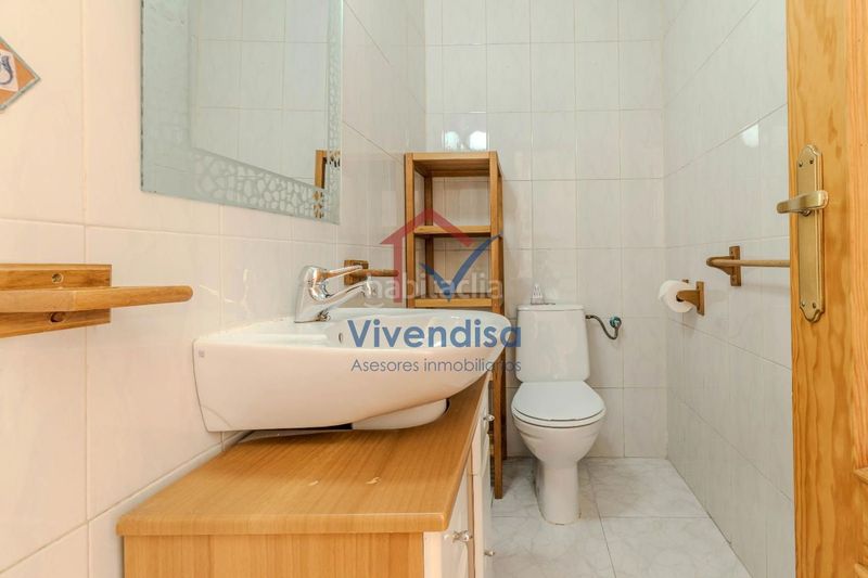 Foto e950180a-4c51-4278-ac9e-2d2de5590346. Dúplex a Centro Azuqueca de Henares