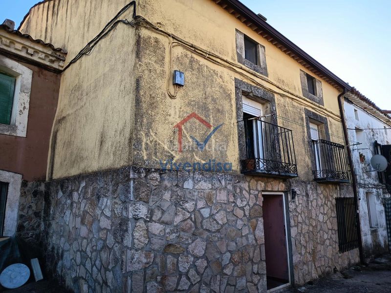Foto 4e16b5d0-53b9-4395-9e72-a194d2cdf4ae. Casa amb calefacció a Sacecorbo