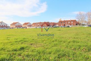 Terreny residencial  Andalucía. Suelo urbano finalista para 46 viviendas en yunquera de henares