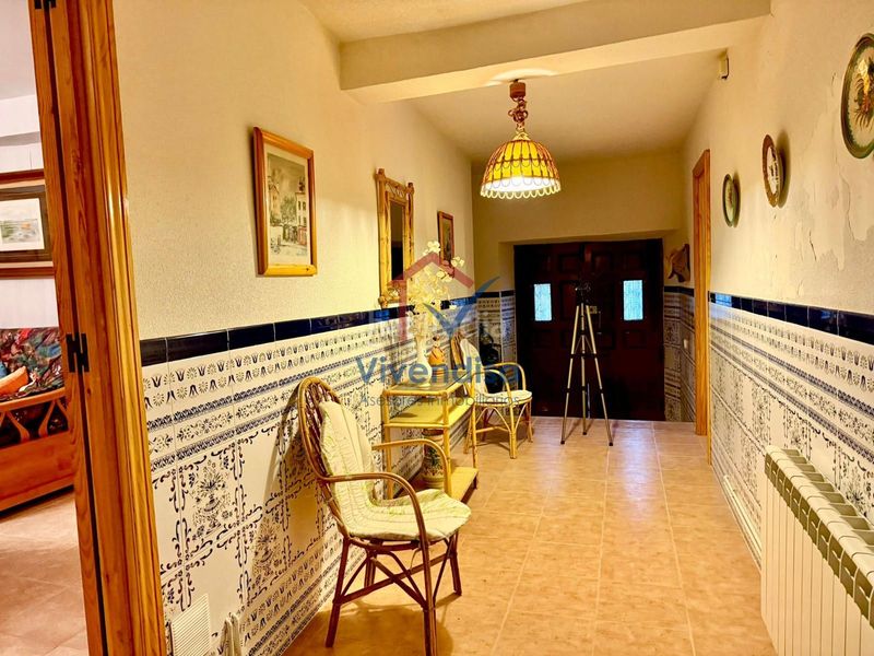 Foto da2dc6b8-c538-4b8c-891e-a6871750e5f0. Casa amb calefacció a Tamajón