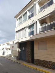 Aparcament cotxe a Nou 29. Benirredrá . cochera cerrada de 22 m2 con trastero