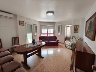 Appartement à Plaza Elíptica - República Argentina. Venta piso en gandia con ascensor