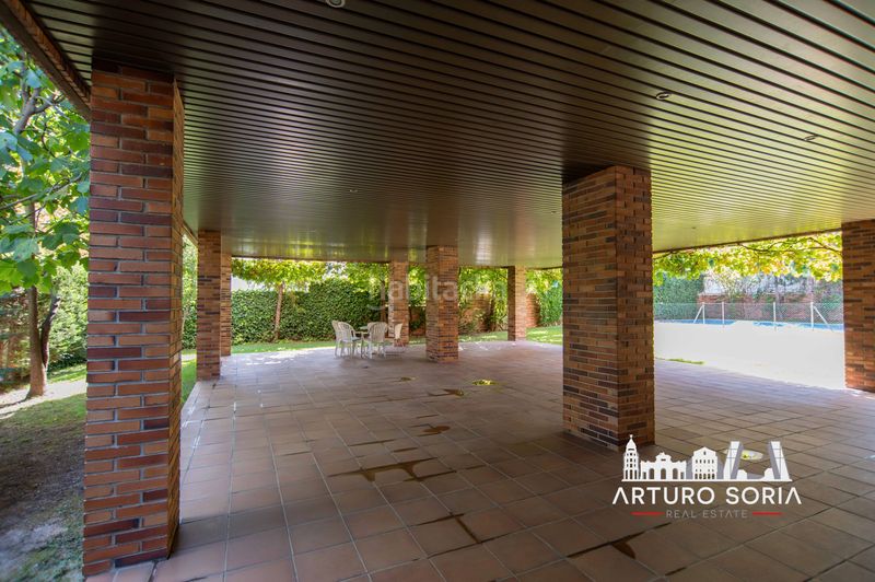 Foto 2abb405b-9ebe-4585-bbc7-7b652950b9fd. Location duplex avec chauffage parking piscine dans Madrid