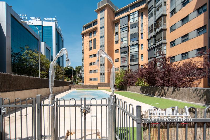 Foto 0e7a09d1-f6d8-49ae-aa58-f6f45584a3f8. Lloguer pis amb calefacció aparcament piscina a Costillares Madrid