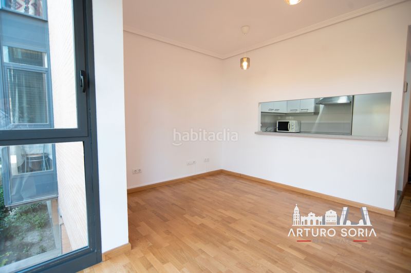 Foto f083dff8-2a11-48dd-837f-e3dde5ffcb24. Lloguer pis amb calefacció aparcament piscina a Costillares Madrid