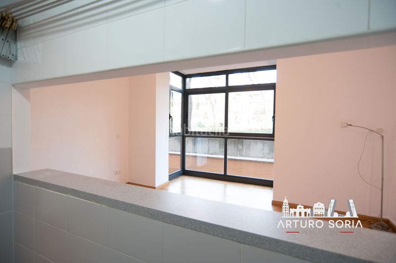 Foto f5a10d21-f25b-428e-8e80-2d648c42f838. Lloguer pis amb calefacció aparcament piscina a Costillares Madrid