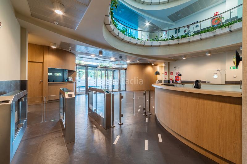 Foto ace57805-f127-4eb1-b932-02907c020692. Lloguer oficina a calle del golfo de salónica 73 a Madrid