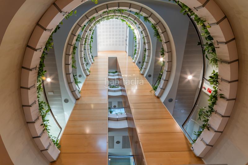 Foto e1096ada-1b93-449b-8d3f-53ee90c8edd3. Lloguer oficina a calle del golfo de salónica 73 a Madrid