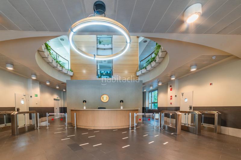 Foto 3788ce9f-2b6e-4c59-8975-9553715cdae3. Affitto ufficio in calle del golfo de salónica 73 in Madrid