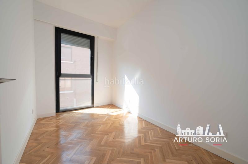 Foto 6d533d73-dcbf-4142-8c9b-a4b0526a342b. Location appartement dans calle de arturo soria 136 dans Madrid
