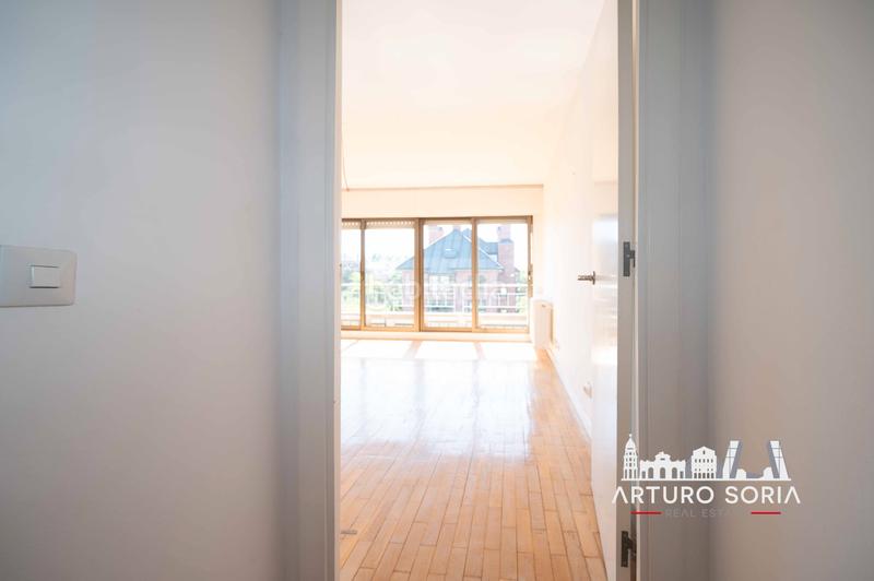 Foto 256d49e9-4d25-4ef4-9303-3a38943109f1. Dúplex en Colina Madrid