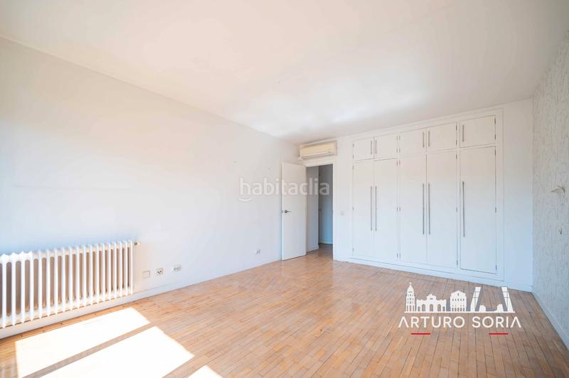 Foto cf4c8b8d-393c-41e4-ae0e-29664ba5dbff. Dúplex en Colina Madrid