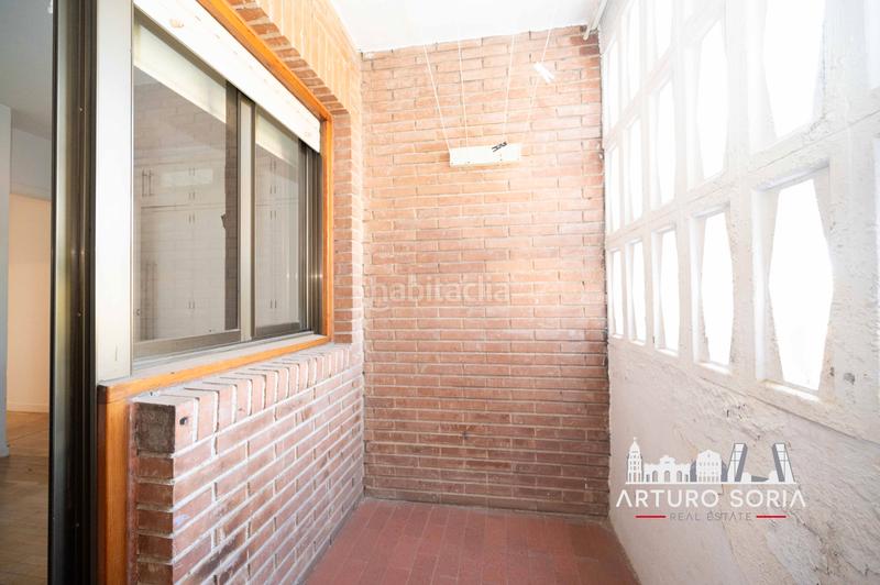 Foto a3a9bca9-1e4e-4675-9c65-04706c146c2a. Zweistöckige wohnung mit kamin pool in Colina Madrid