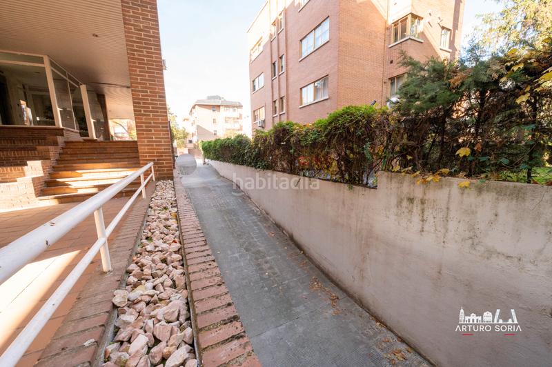 Foto 461a24c0-976a-43b4-9ff6-a38995e23689. Lloguer estudi amb piscina a Concepción Madrid