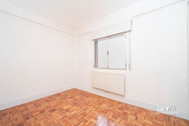 Foto 36adee69-9398-4d27-863c-410f5bb0176b. Flat with heating in Apóstol Santiago Madrid