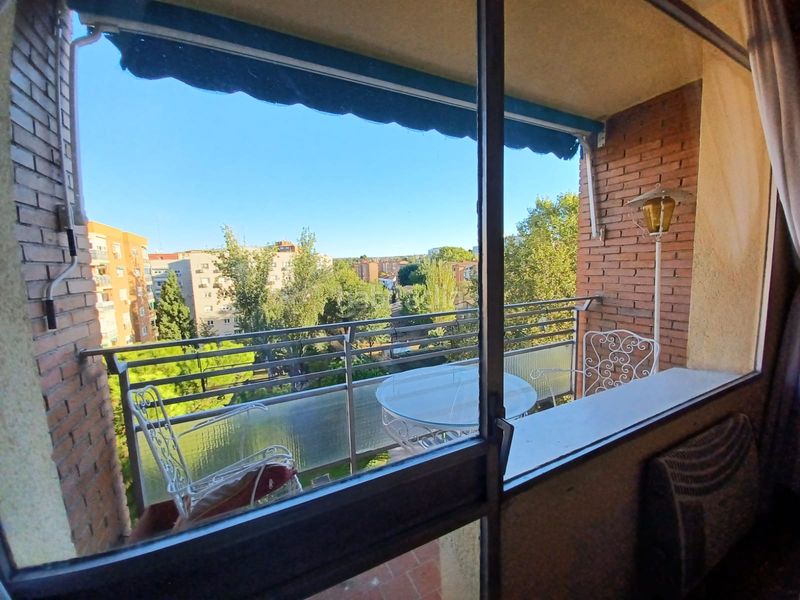 Foto d5a1f40d-37a4-4165-8174-fc5574a374b4. Flat with heating in Apóstol Santiago Madrid