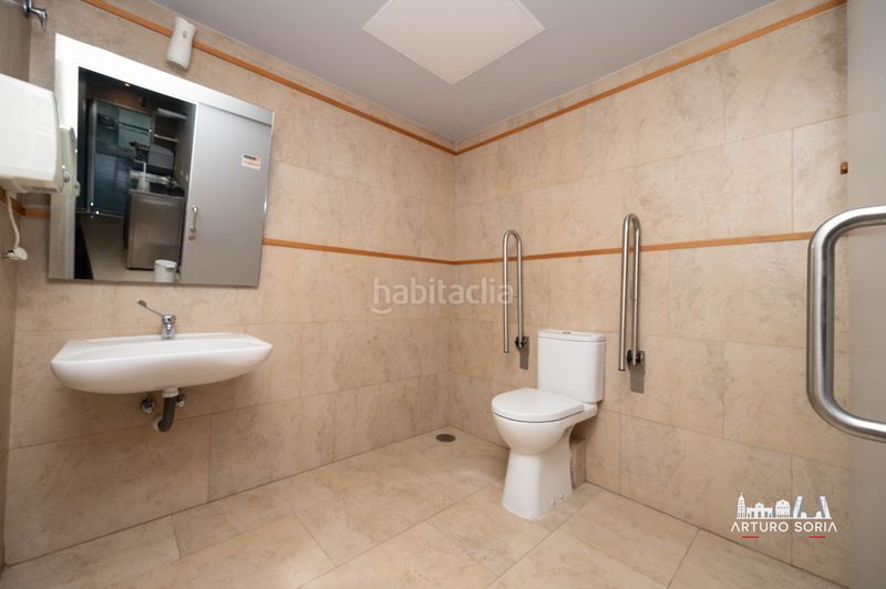 Foto 1a6c982b-9f34-49a7-bd6d-a2bd32375eb1. Local comercial a Quintana Madrid