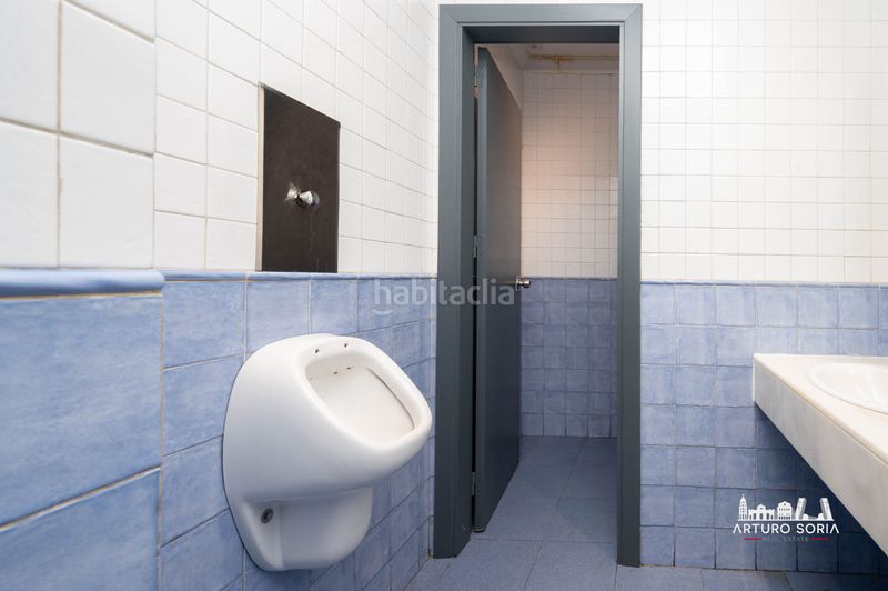 Foto acfdf59e-b0ff-4e9b-bfbf-a0ecf91f2903. Local comercial a Quintana Madrid