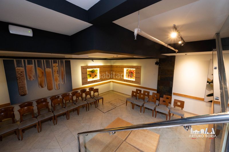 Foto b52f338d-5de6-4f5f-864e-19fede58df82. Local comercial a Quintana Madrid