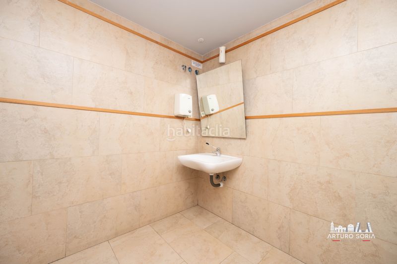 Foto cdd37944-68eb-43fc-9758-60815fe9322b. Local comercial a Quintana Madrid