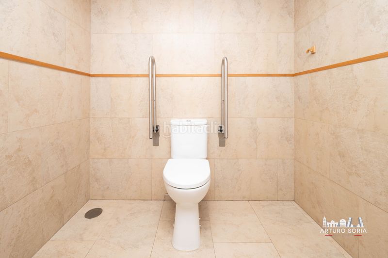 Foto e257f3dc-dccd-4f7e-bff3-7e22a9785cb4. Local comercial a Quintana Madrid