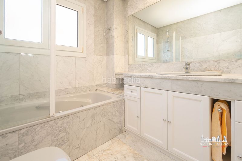 Foto 02785d30-10d8-437b-a29e-0bb3b1a057b2. Rent flat with heating pool in Pinar del Rey Madrid