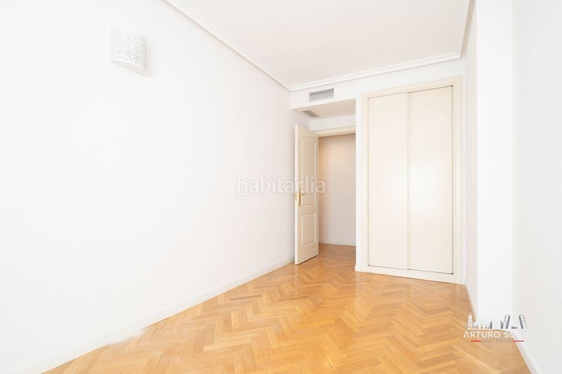 Foto 2cecc263-a18b-42da-bc49-70c63be44ac2. Rent flat with heating pool in Pinar del Rey Madrid