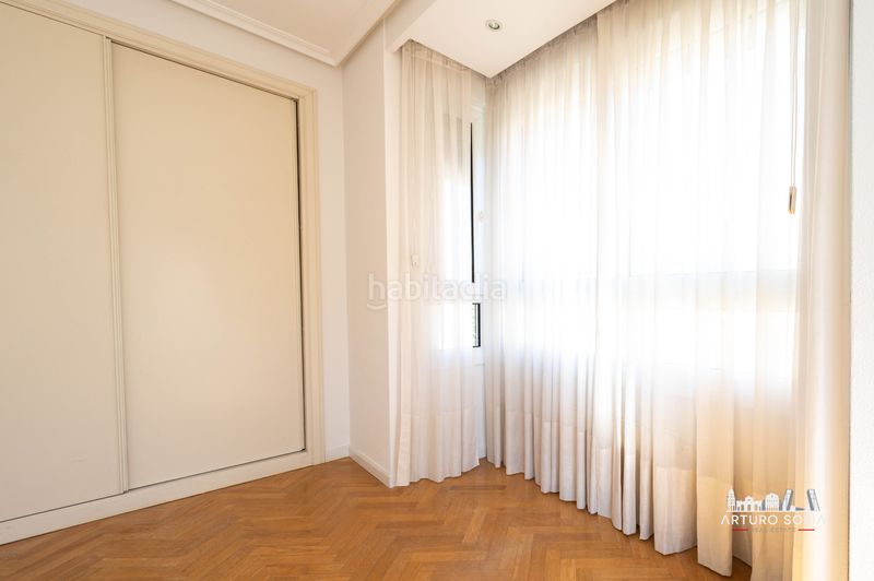 Foto abcfb02c-218a-4fba-9591-1be59d75e792. Rent flat with heating pool in Pinar del Rey Madrid