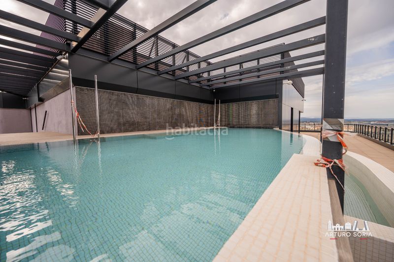 Foto 1fcb8dc8-0e2e-4ea3-b3c6-4fbd4379bd1a. Rent flat with pool in Virgen del Cortijo-Manoteras Madrid