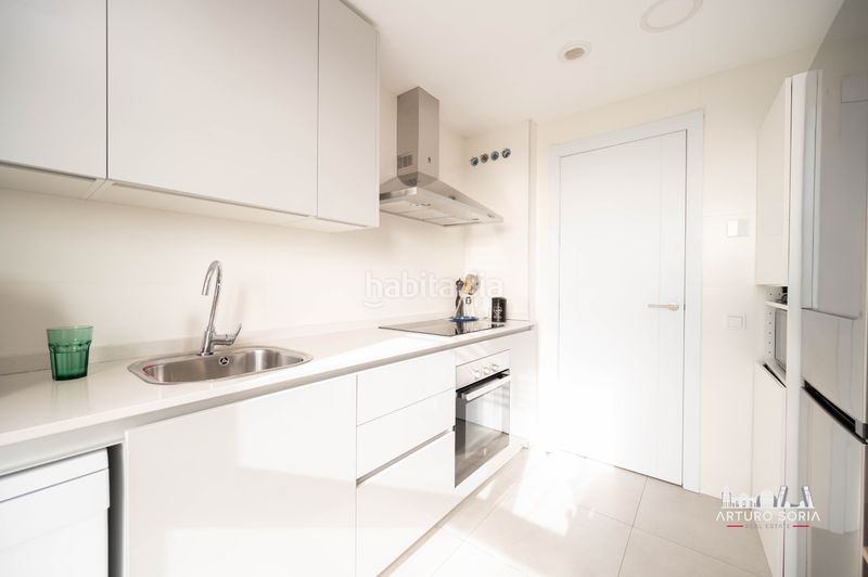 Foto 21400cf8-1e6a-4795-97a4-7482161ee892. Rent flat with pool in Virgen del Cortijo-Manoteras Madrid