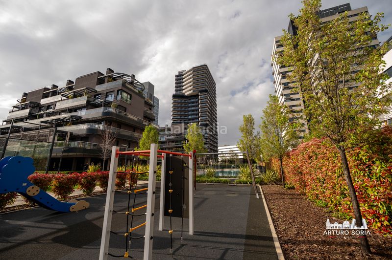 Foto 44062db6-e599-4912-aa99-c5e25044e33b. Rent flat with pool in Virgen del Cortijo-Manoteras Madrid