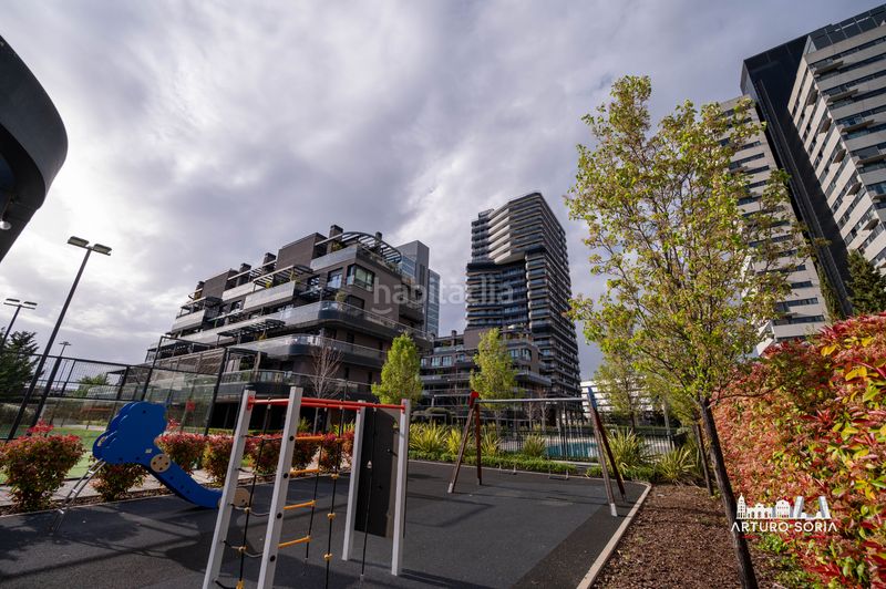 Foto 6da9bb65-e437-4d1c-b2b5-55427cb6e995. Rent flat with pool in Virgen del Cortijo-Manoteras Madrid