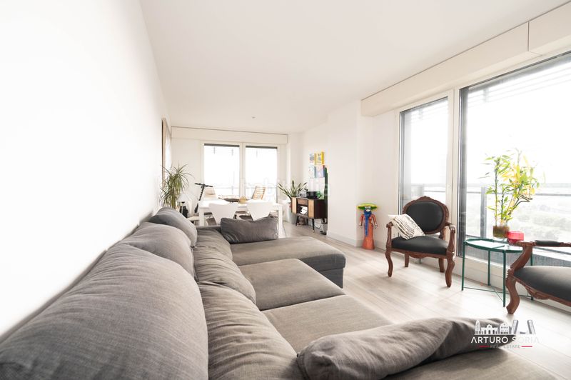 Foto 82ef5a97-44c3-42b3-9ad8-63d202b6c51f. Rent flat with pool in Virgen del Cortijo-Manoteras Madrid