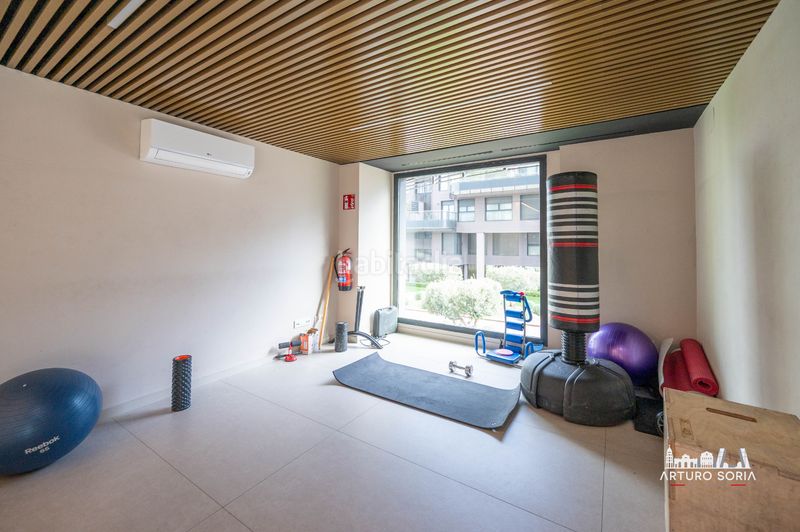 Foto ce311a84-0ea1-474a-b3f5-21636e9f1ea2. Rent flat with pool in Virgen del Cortijo-Manoteras Madrid