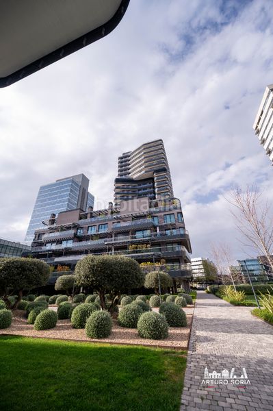 Foto f8f70c67-2dd0-46fc-96e3-1c2af13bb8b5. Rent flat with pool in Virgen del Cortijo-Manoteras Madrid