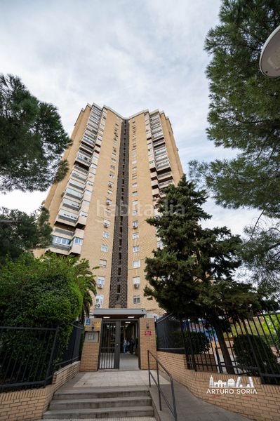 Foto 0225c68b-79c2-4aa7-921a-40fdadeb18ac. Lloguer pis amb piscina a Costillares Madrid