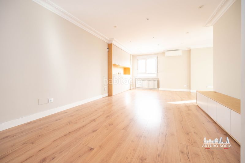 Foto 1fac9ca4-f343-4c4d-a25a-887bc0381a0a. Lloguer pis amb piscina a Costillares Madrid