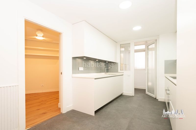 Foto 4d66bd19-33dd-4ed9-8dea-eb87886e05e4. Lloguer pis amb piscina a Costillares Madrid