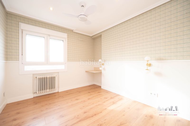 Foto 51b23c34-f4aa-49ad-bb26-37a8e77a4a07. Lloguer pis amb piscina a Costillares Madrid